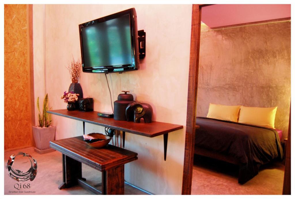 Qi 68 Hotel Chiang Mai Room photo