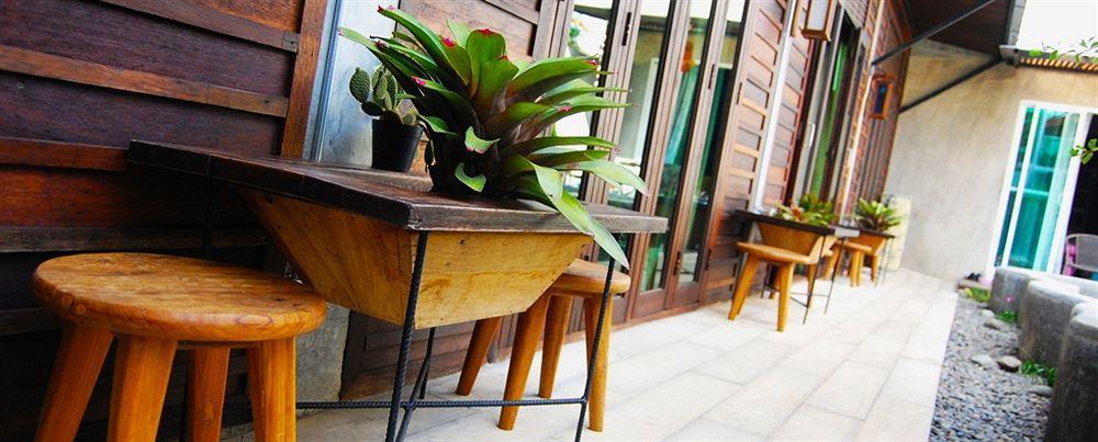 Qi 68 Hotel Chiang Mai Exterior photo
